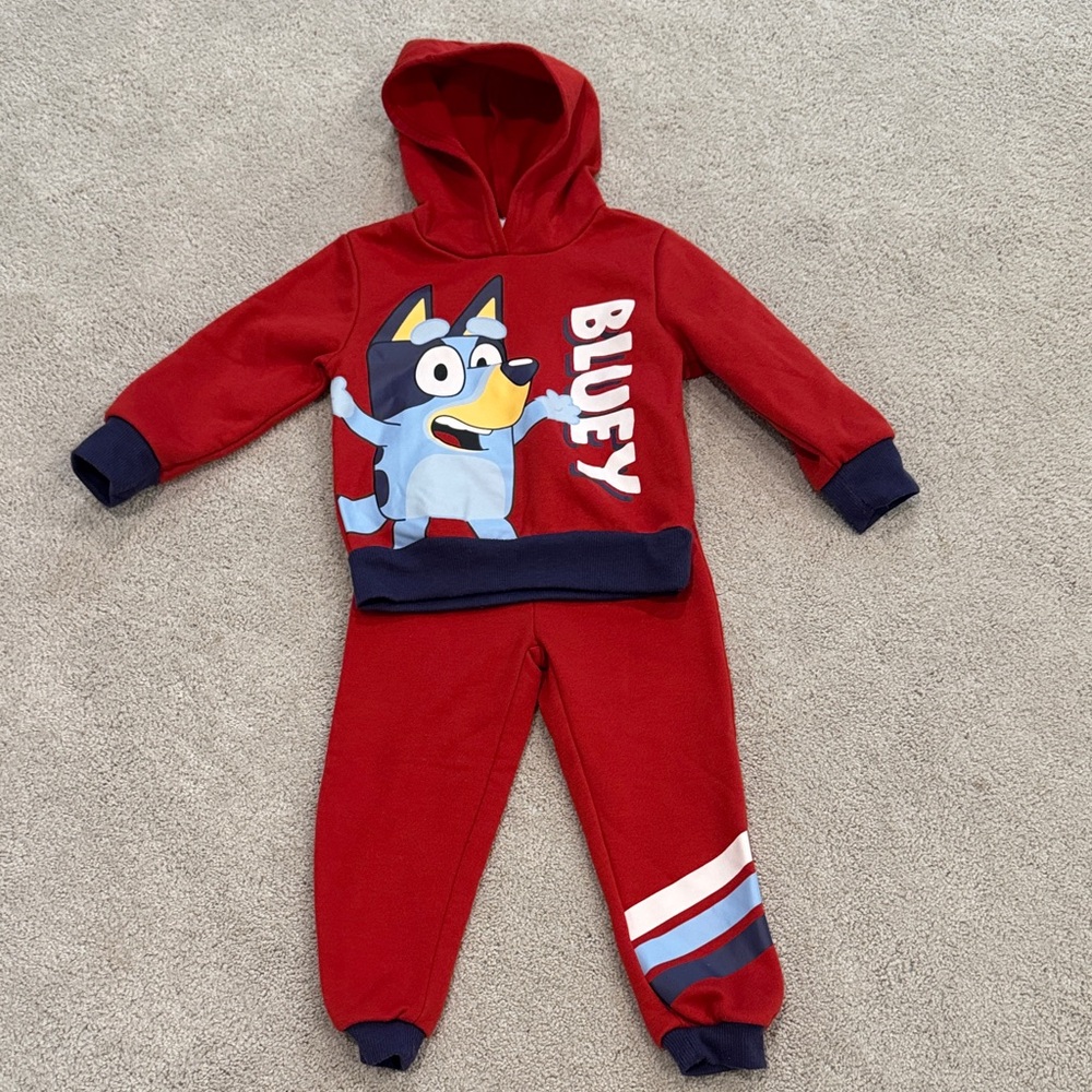 Bluey Kids Red Hoodie & Jogger Set - Bluey Graphic